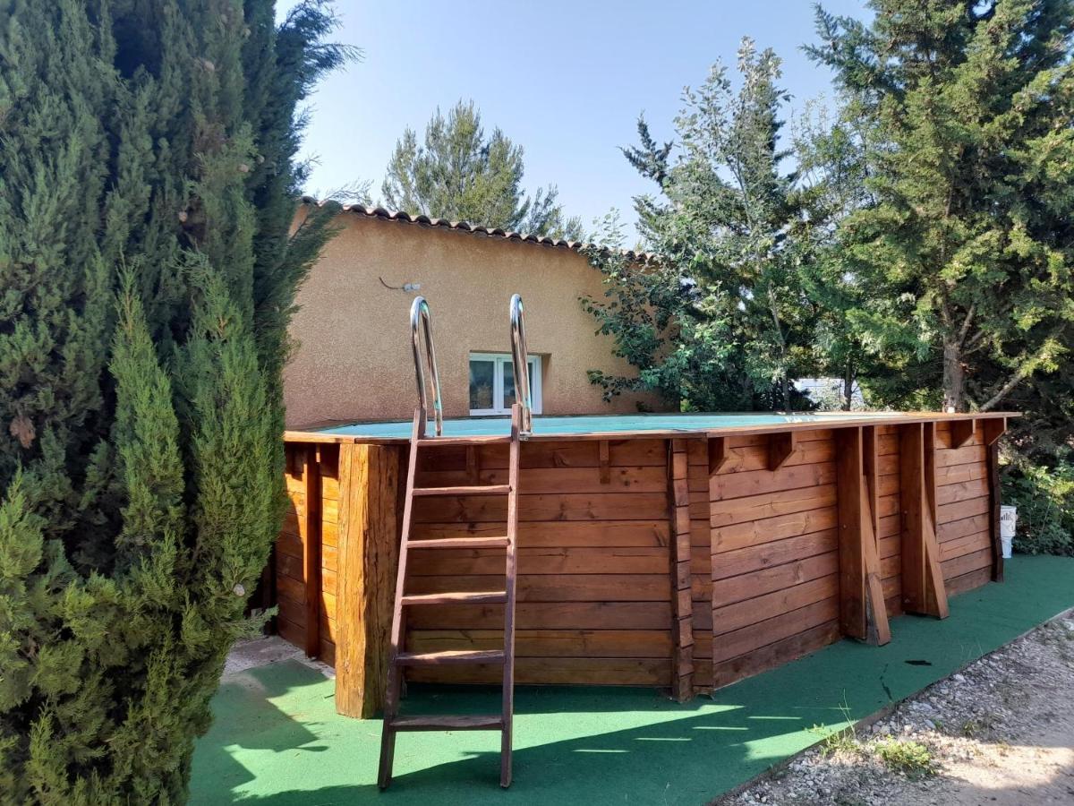 Gite à la campagne à 15 kms d'Aix Saint-Cannat Extérieur photo