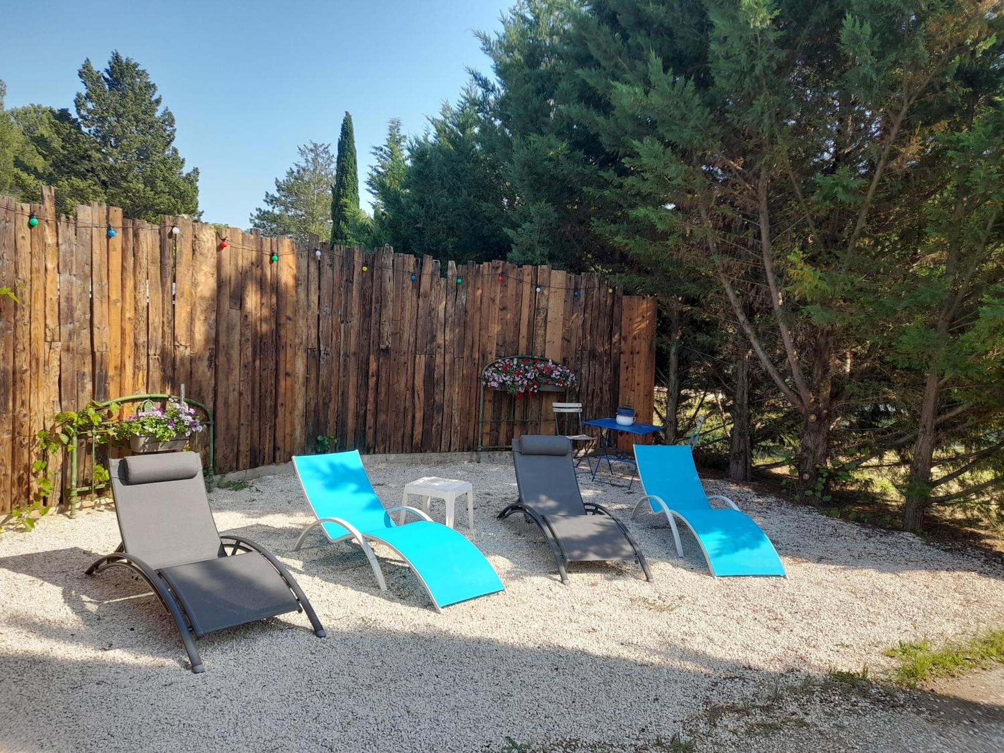 Gite à la campagne à 15 kms d'Aix Saint-Cannat Extérieur photo